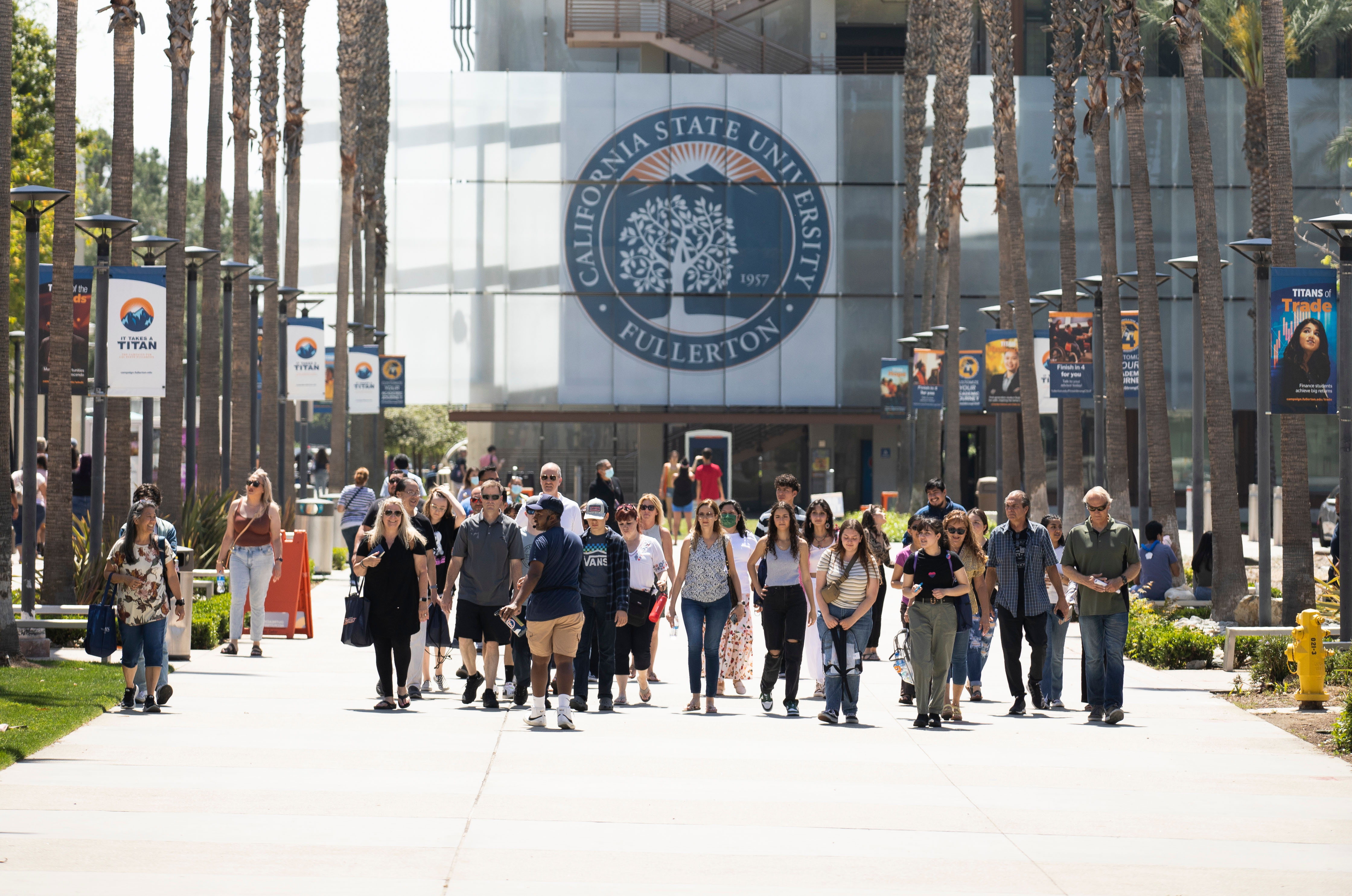 cal state fullerton student tours